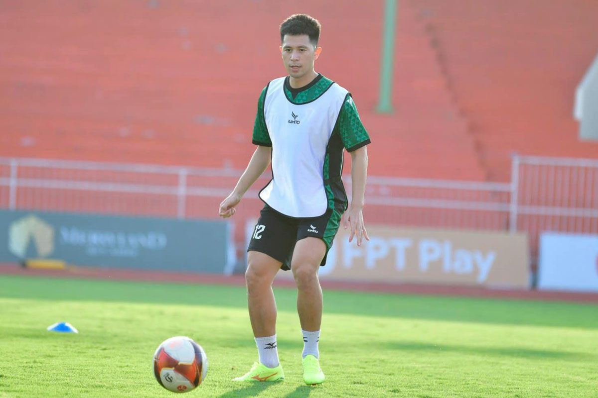Tin tối (22/4): Trần Đình Trọng "tái hôn" với Hà Nội FC?- Ảnh 1.
