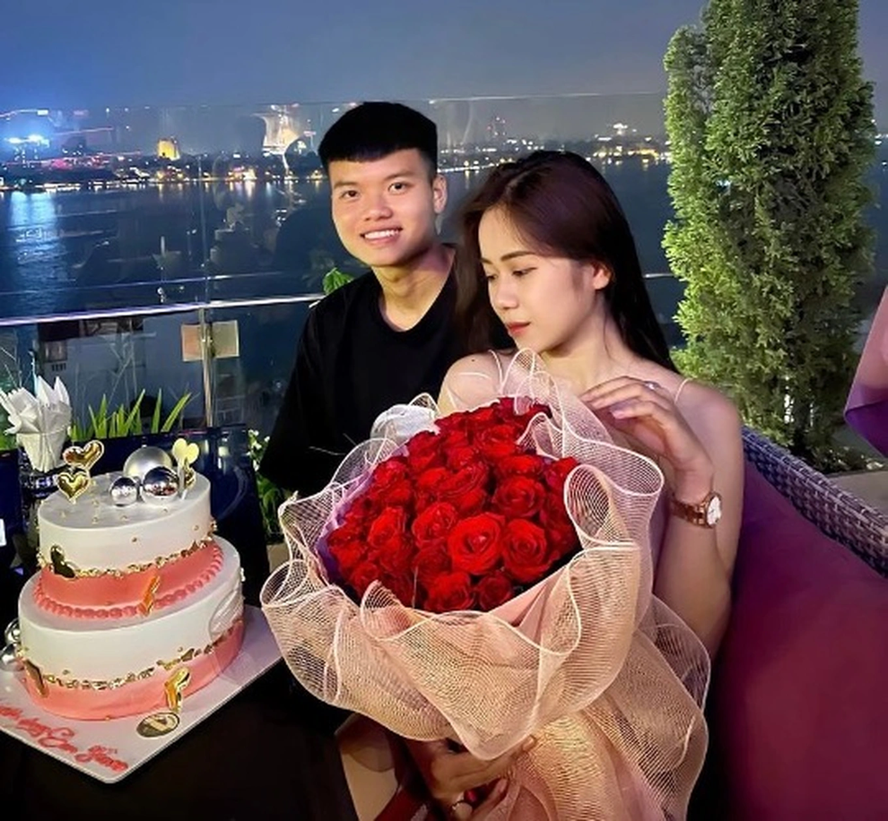 Bạn gái gợi cảm, xinh đẹp của Nguyễn Văn Tùng U23 Việt Nam- Ảnh 2.
