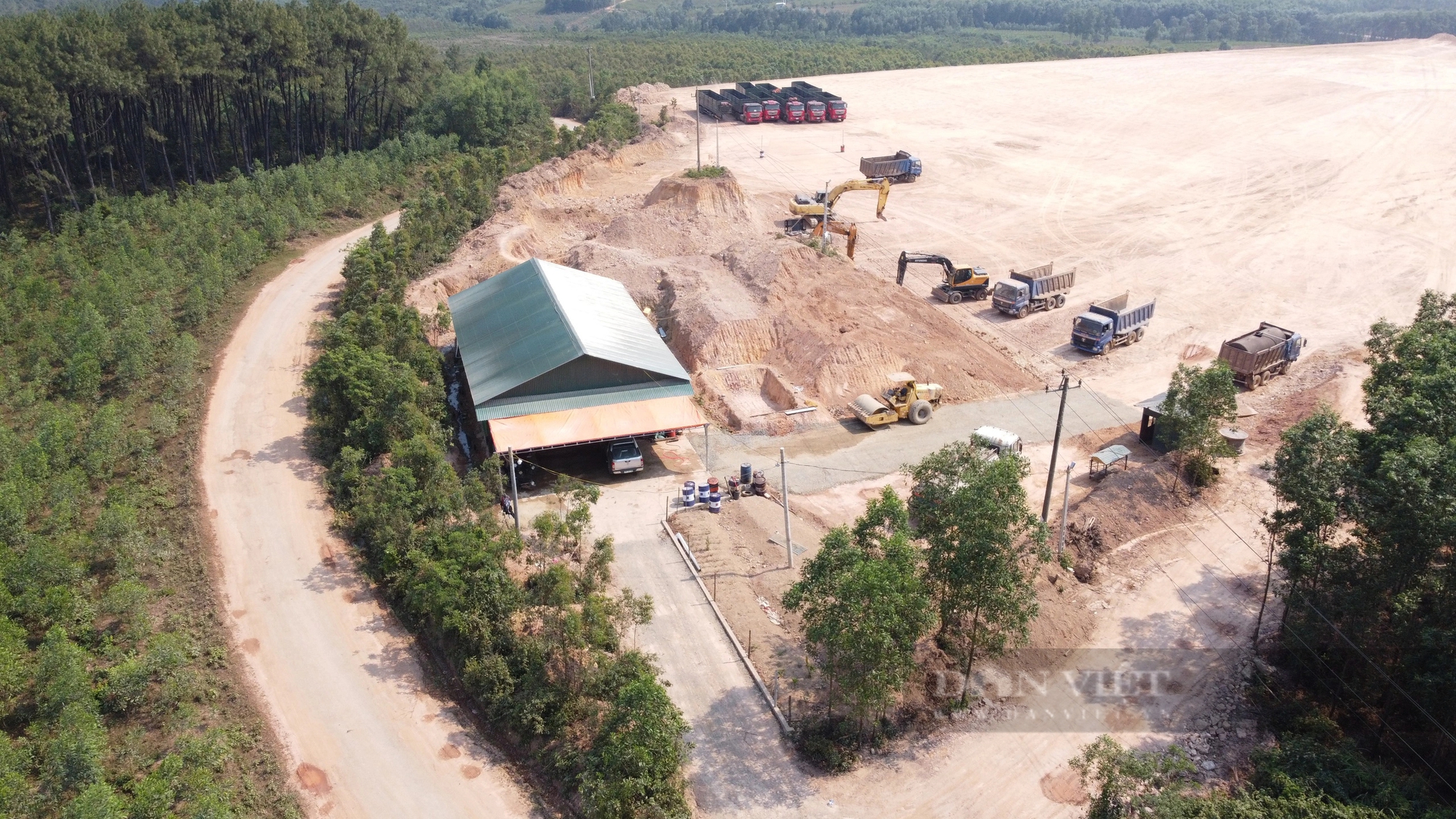 Vụ Công ty Cổ phần thương mại Hoành Sơn lấn chiếm đất ở Quảng Trị: Doanh nghiệp “cầm đèn chạy trước ô tô”- Ảnh 1.