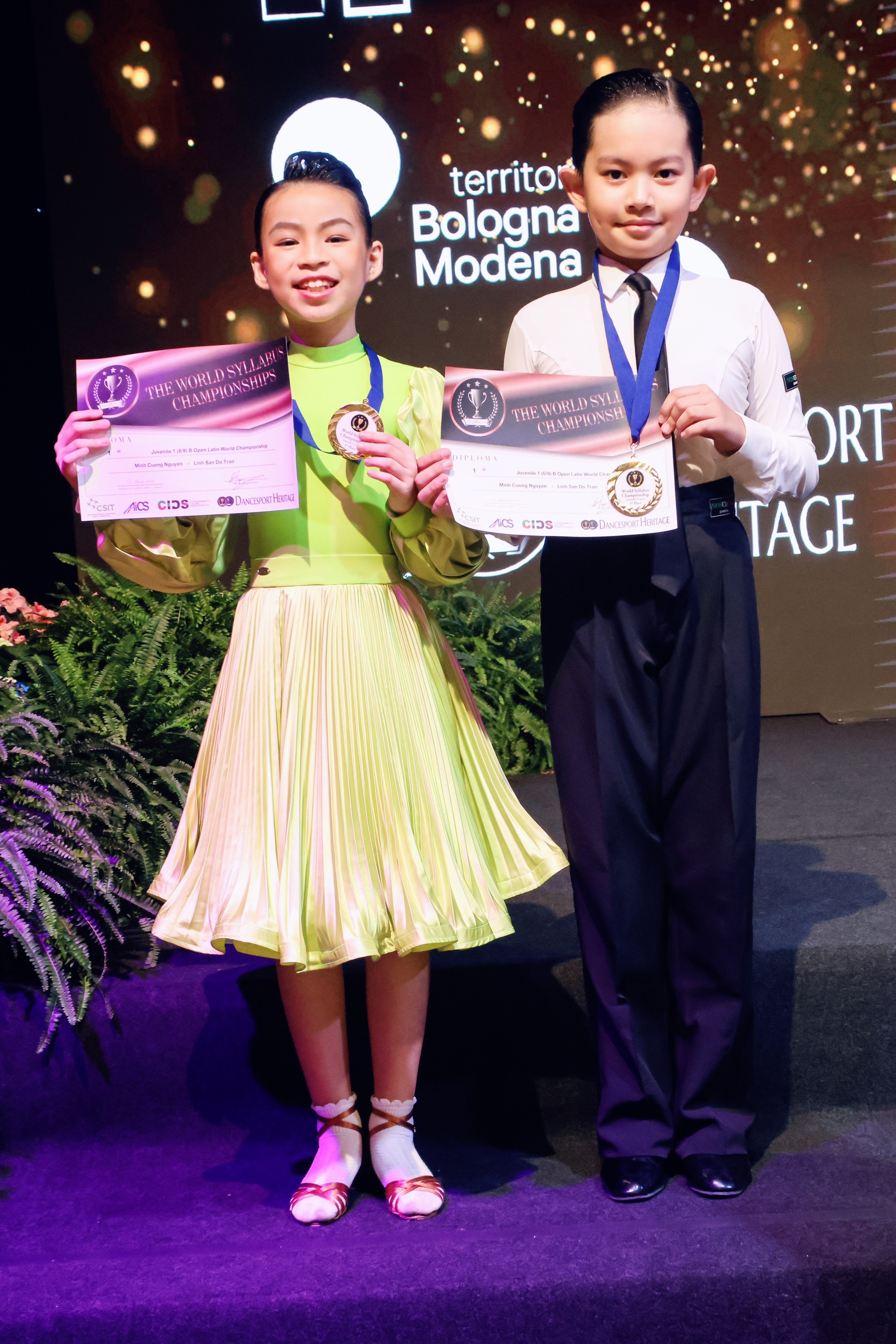 Khánh Thi, Phan Hiển nói gì khi con trai 9 tuổi lần thứ hai vô địch dancesport thế giới?- Ảnh 2.