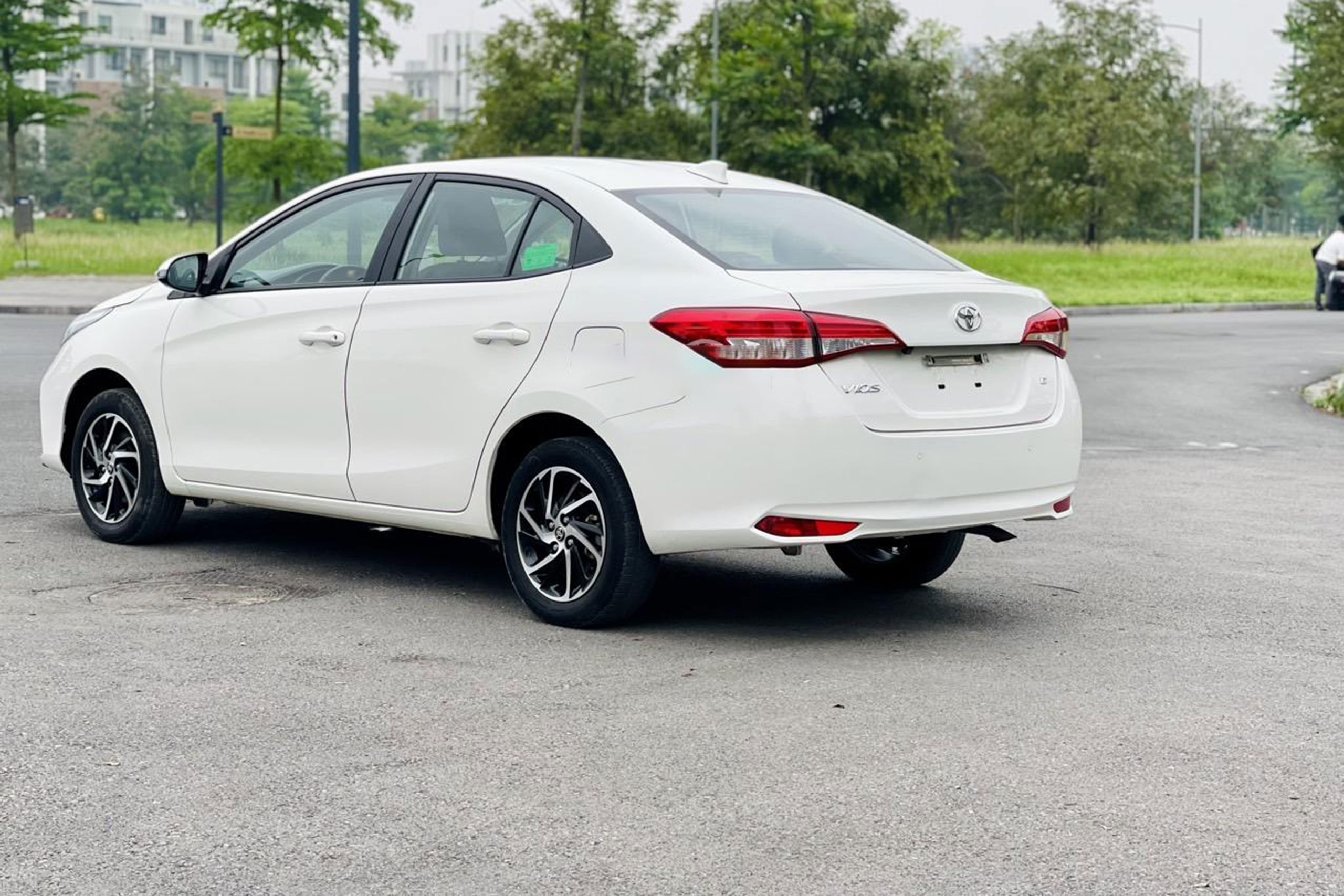 Bất ngờ giá Toyota Vios bản dịch vụ sau 3 năm lăn bánh tại Việt Nam- Ảnh 4.