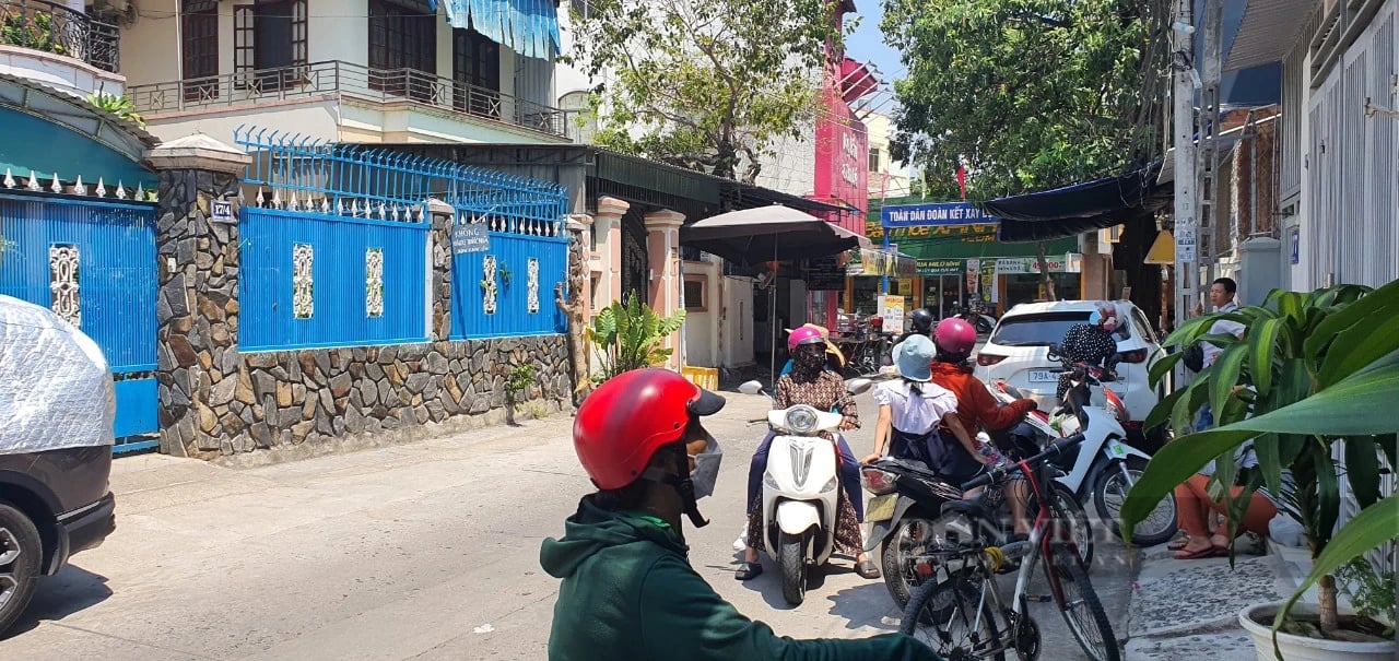Điều tra vụ việc một nam du khách rơi từ tầng cao khách sạn tử vong ở Nha Trang- Ảnh 1.