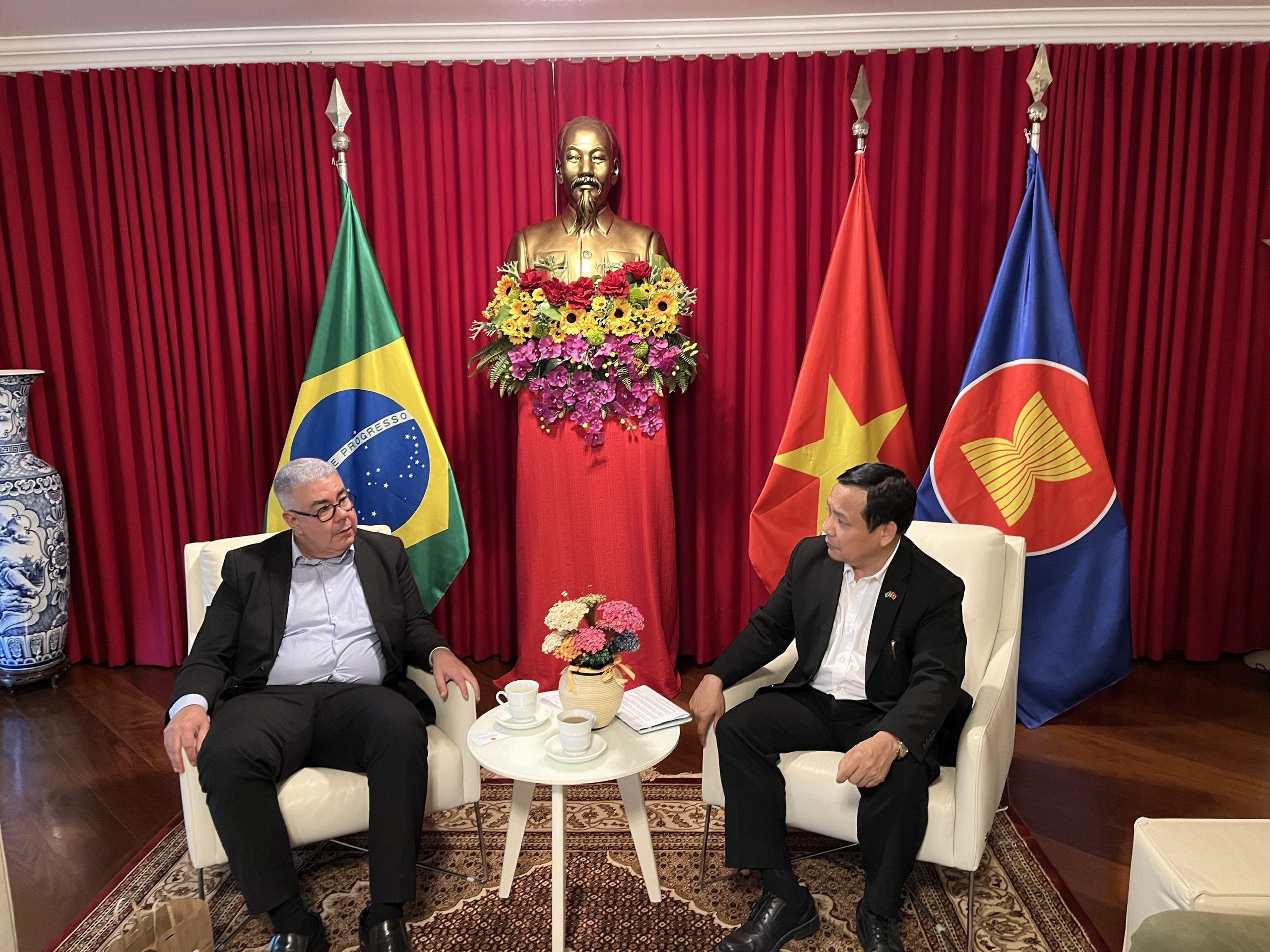 Bóng đá Việt Nam chờ đón những tin vui từ hợp tác với Brazil- Ảnh 1.