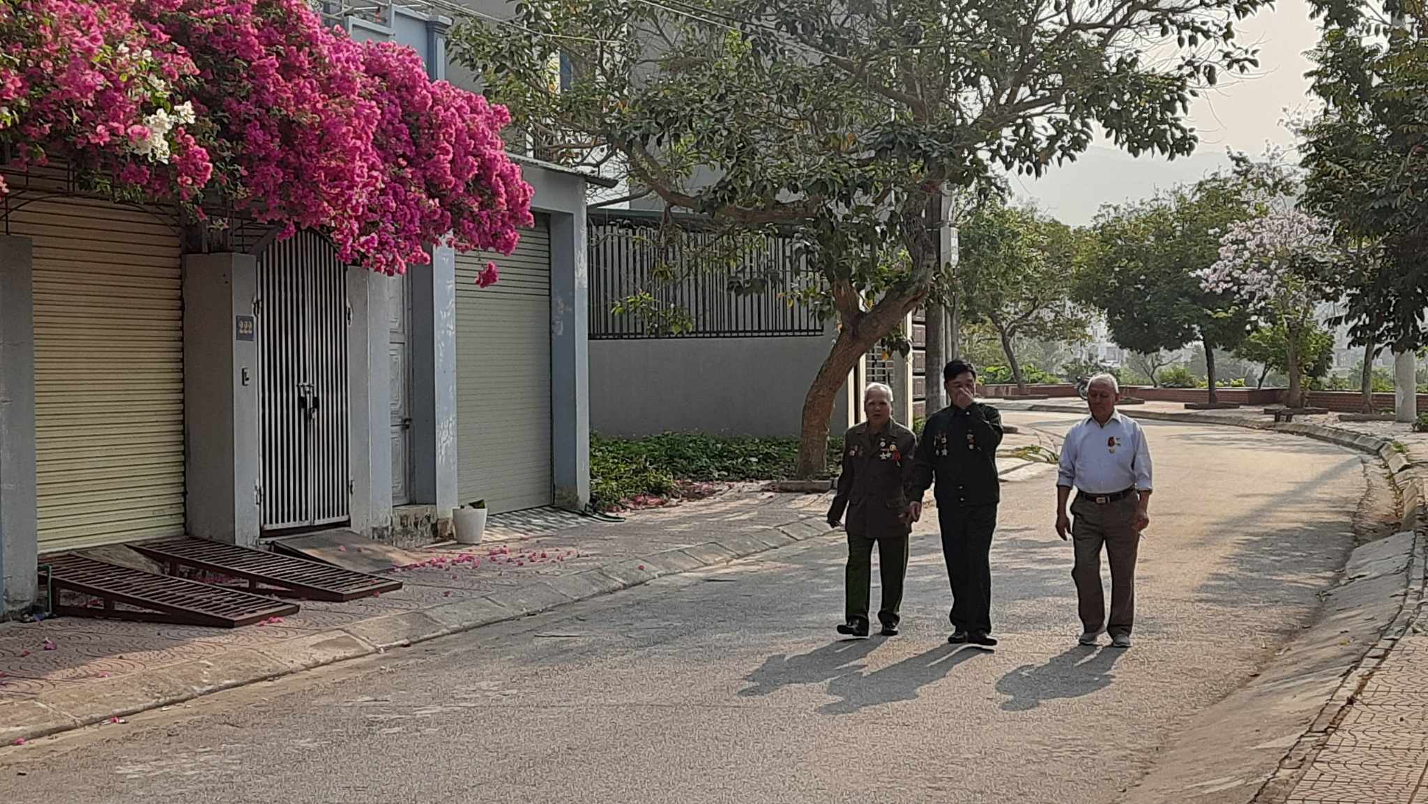 Những câu chuyện phía sau phim tài liệu "Đồng hành cùng lịch sử" theo lời kể của NSƯT Nguyễn Quang Tuấn- Ảnh 9.