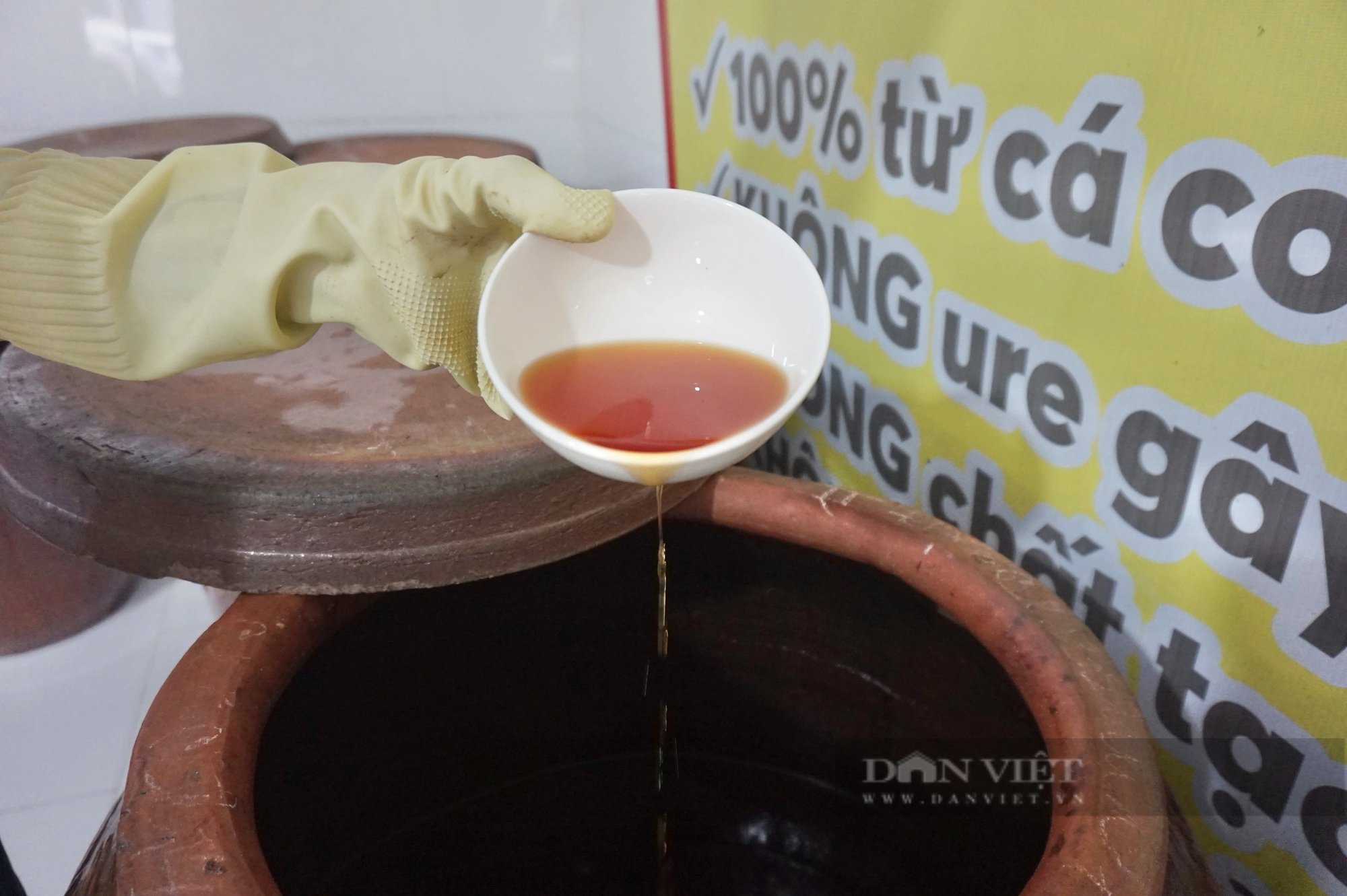 Một trai làng biển Quảng Nam bỏ phố về quê làm thứ nước gì, hễ quấy lên thơm phức, bán cả ra nước ngoài?- Ảnh 5.
