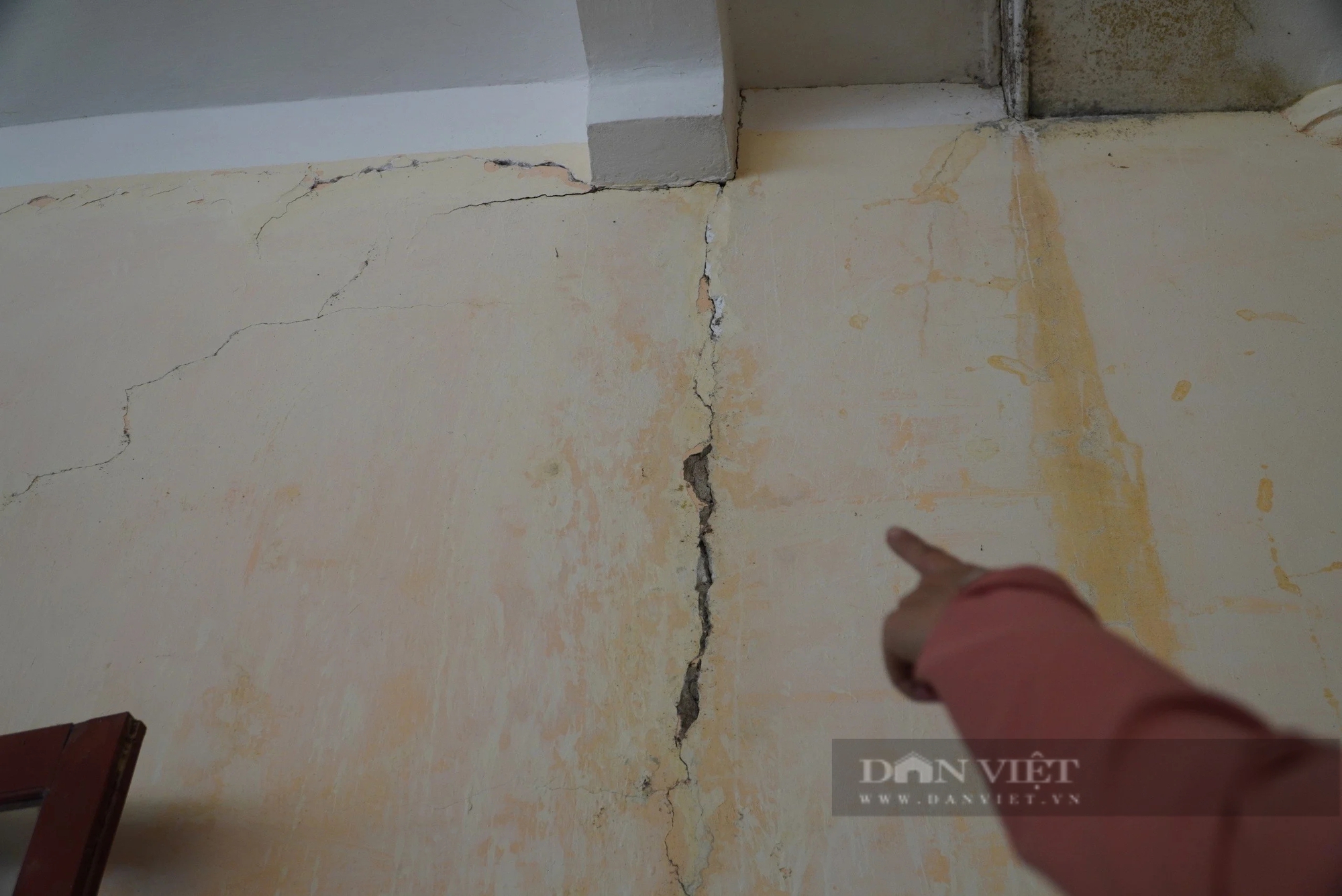 Hà Tĩnh: Trường mầm non tốc mái, đổ sập sau lốc xoáy, gần 100 học sinh không thể tới lớp- Ảnh 4.