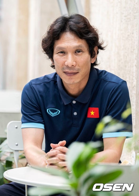 HLV Gong Oh-kyun: “Tôi đã nhận được một vài đề nghị từ Việt Nam"- Ảnh 2.