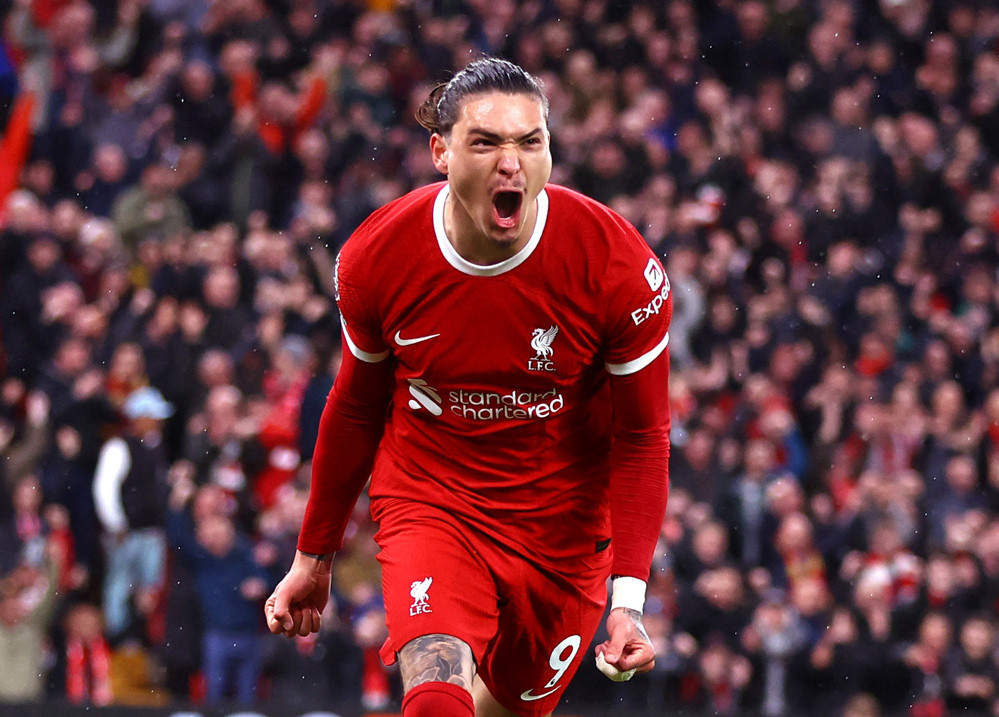 Liverpool lấy lại ngôi đầu Premier League, HLV Klopp vẫn chê đội nhà - Ảnh 2.
