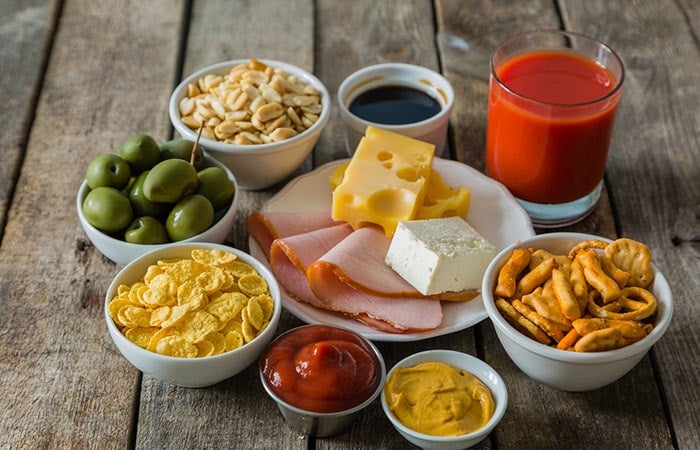 Ăn nhiều natri có nguy cơ tăng suy tim, đột quỵ, ung thư dạ dày- Ảnh 2.