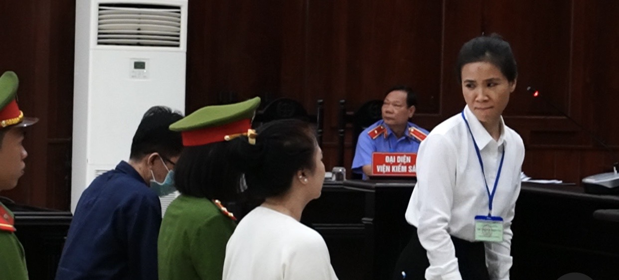 TIN NÓNG 24 GIỜ QUA: Đâm 2 người thương vong vì chuyện chó phóng uế; vờ hỏi đường rồi dâm ô nữ sinh- Ảnh 4.
