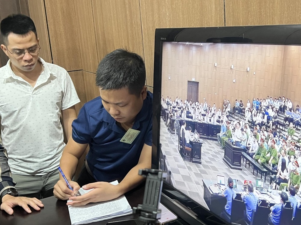 Bảo đảm quyền tác nghiệp của báo chí tại tòa án- Ảnh 2.