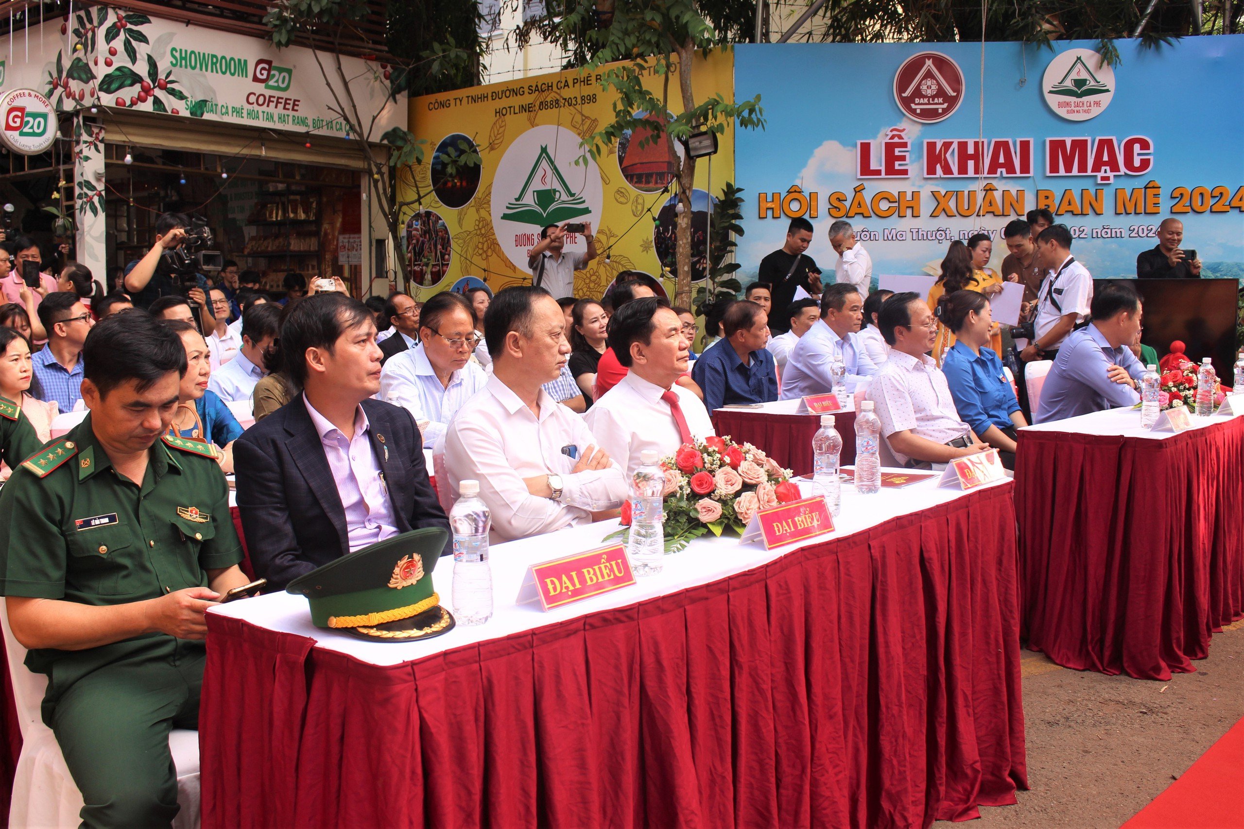 Sôi nổi các hoạt động hưởng ứng Ngày Sách và Văn hóa đọc năm 2024 tại Đắk Lắk- Ảnh 1.