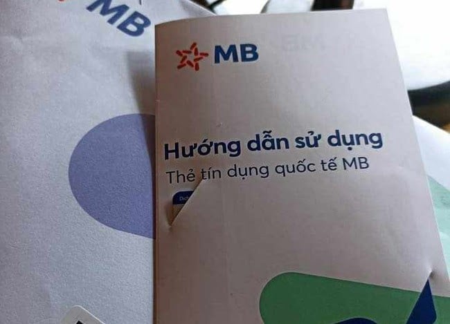 Vụ bỗng dưng được Ngân hàng MB mở thẻ tín dụng dù không đăng ký: Thanh tra Ngân hàng Nhà nước vào cuộc - Ảnh 1.