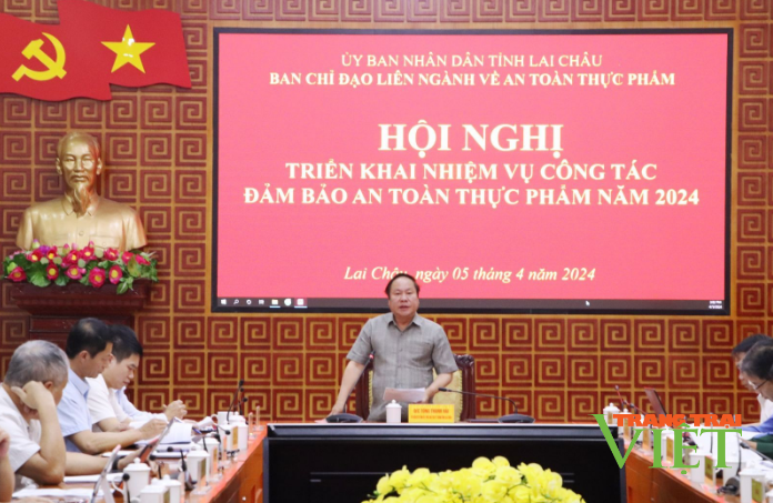 Kiên quyết xử lý nghiêm các vi phạm về an toàn thực phẩm- Ảnh 2. Kiên quyết xử lý nghiêm các vi phạm về an toàn thực phẩm- Ảnh 2.