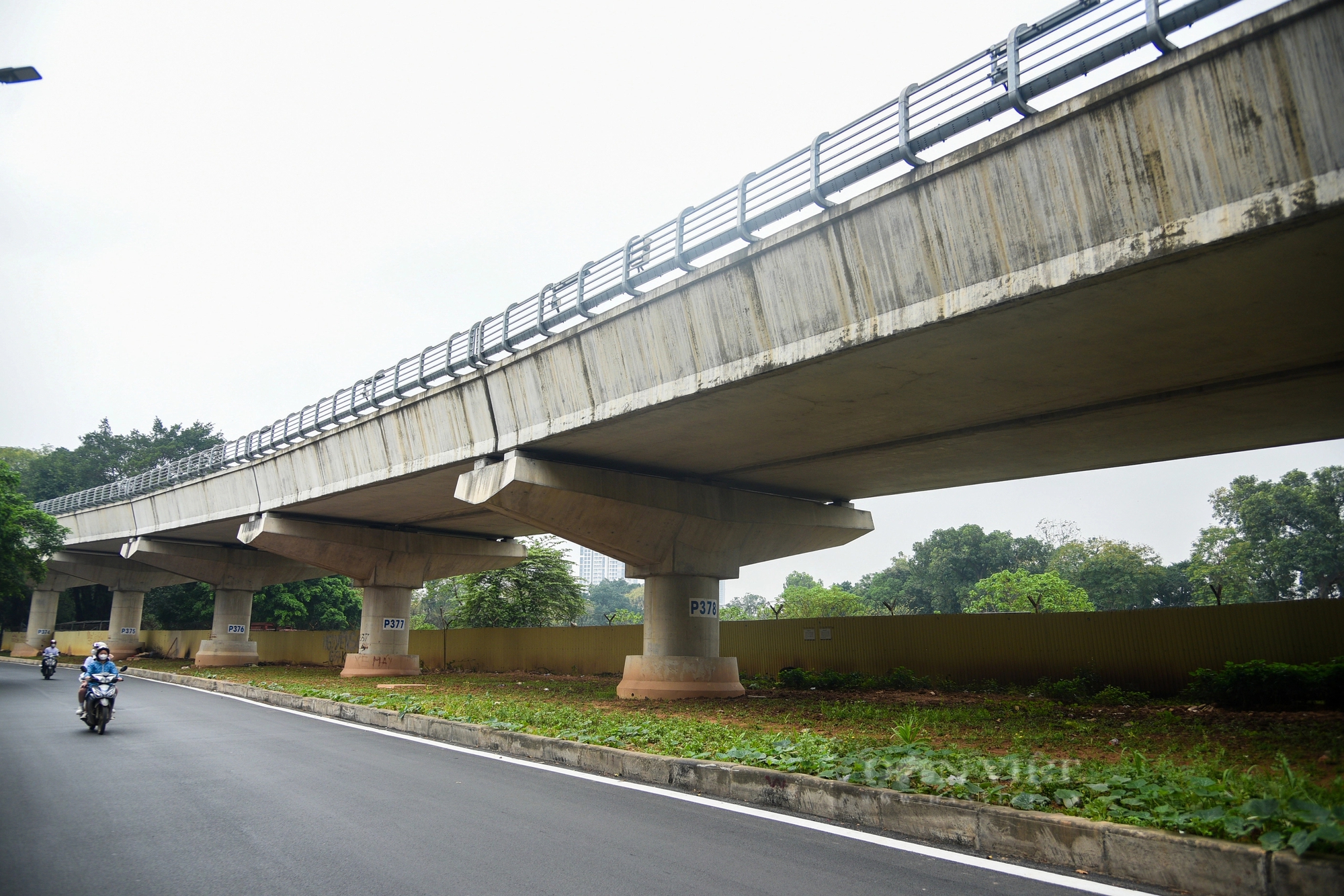 Điểm danh các điểm gửi xe phục vụ người dân đi tuyến metro Nhổn - ga Hà Nội- Ảnh 11.