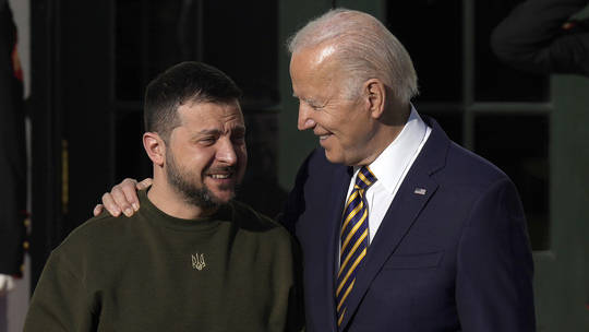 Ông Zelensky nói Kiev là 'con tin' cho chính trị Mỹ- Ảnh 1.