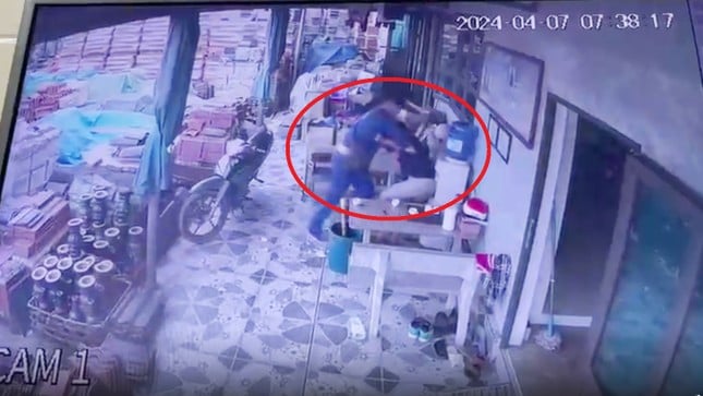 Nhân viên cây xăng dùng dao đâm 1 người nguy kịch vì mâu thuẫn chỗ đỗ ô tô- Ảnh 1.