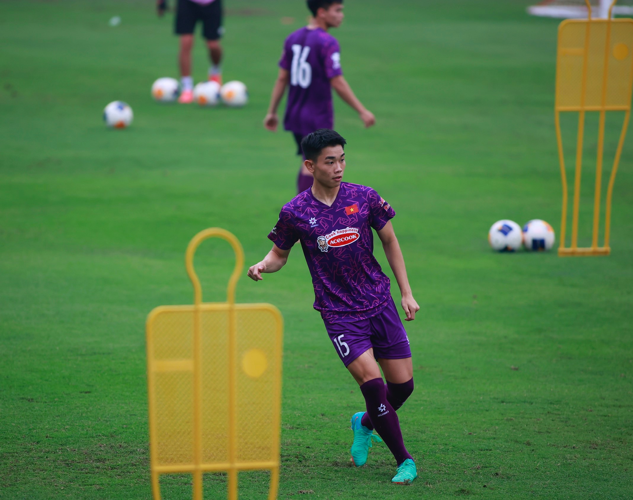 ĐT U23 Việt Nam tổn thất lực lượng trước ngày lên đường đi Qatar- Ảnh 7.