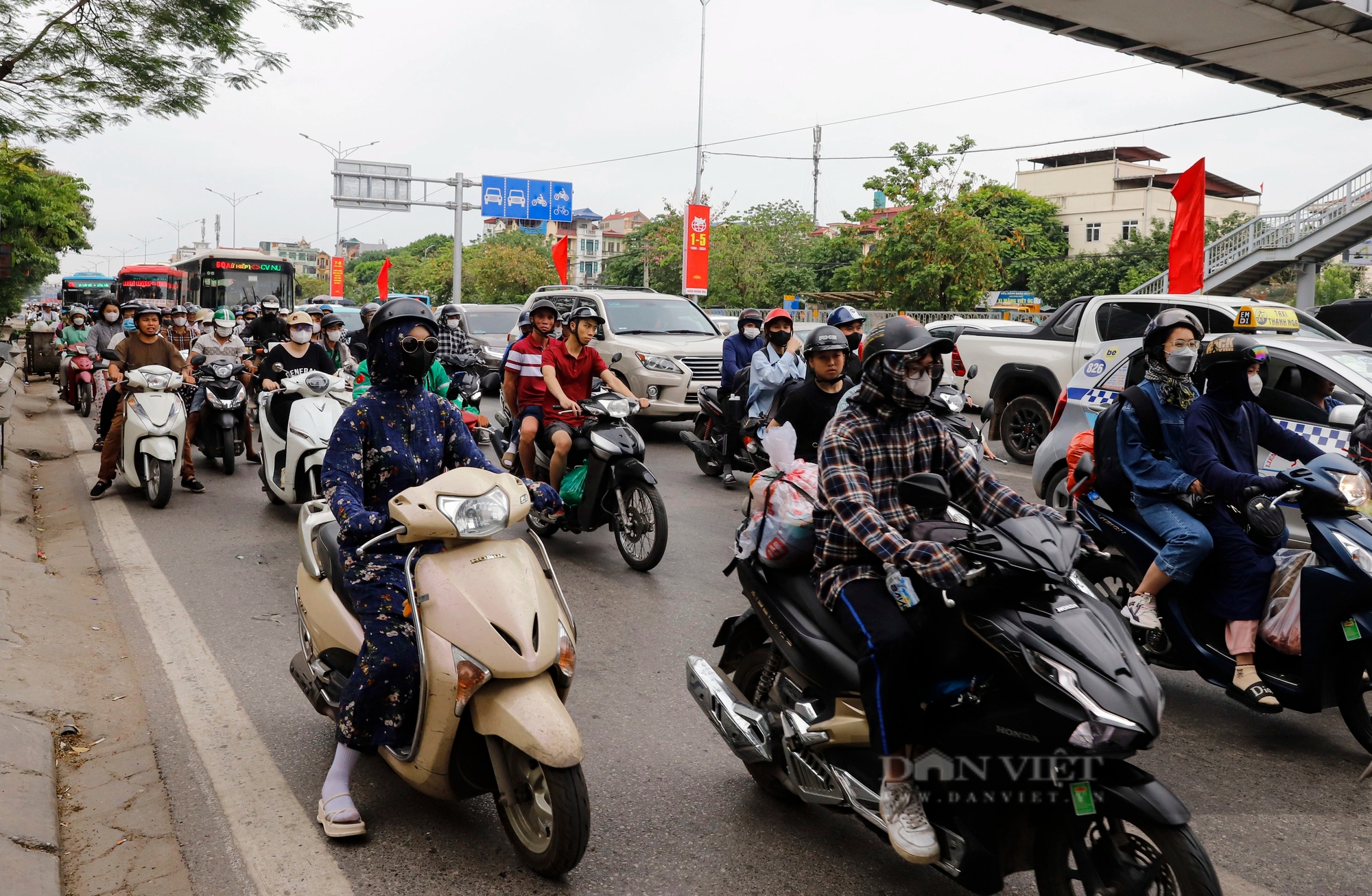 Giao thông cửa ngõ Hà Nội thông thoáng hiếm thấy trong ngày cuối kỳ nghỉ lễ 30/4-1/5- Ảnh 9.