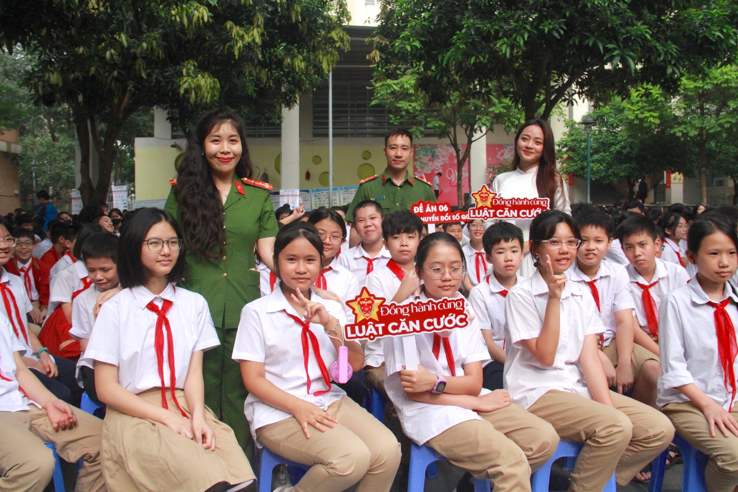 Người dưới 14 tuổi được đề nghị cơ quan quản lý căn cước cấp thẻ căn cước- Ảnh 1.
