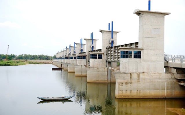 Chủ đầu tư đập dâng Trà Khúc lại xin lùi thời gian hoàn thành vì vướng, khó- Ảnh 4. Chủ đầu tư đập dâng Trà Khúc lại xin lùi thời gian hoàn thành vì vướng, khó- Ảnh 4.