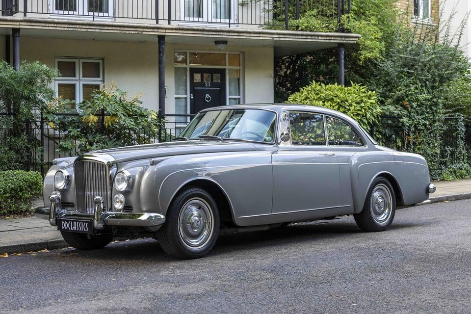 bentley,  mulliner,  w12,  v8,  khai tu,  v8 hybrid anh 5