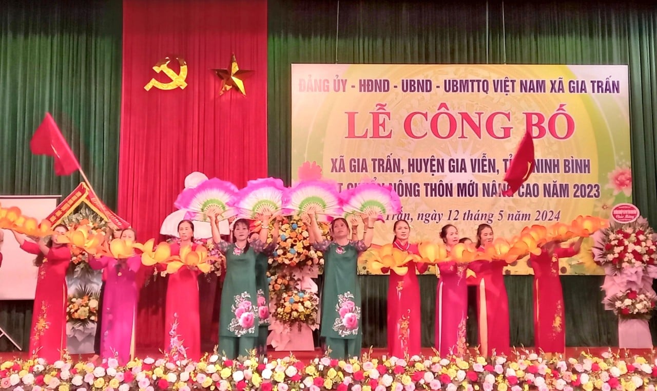 Thêm một xã ở Ninh Bình đạt chuẩn nông thôn mới nâng cao, thu nhập hơn 70 triệu đồng/người/năm- Ảnh 2.