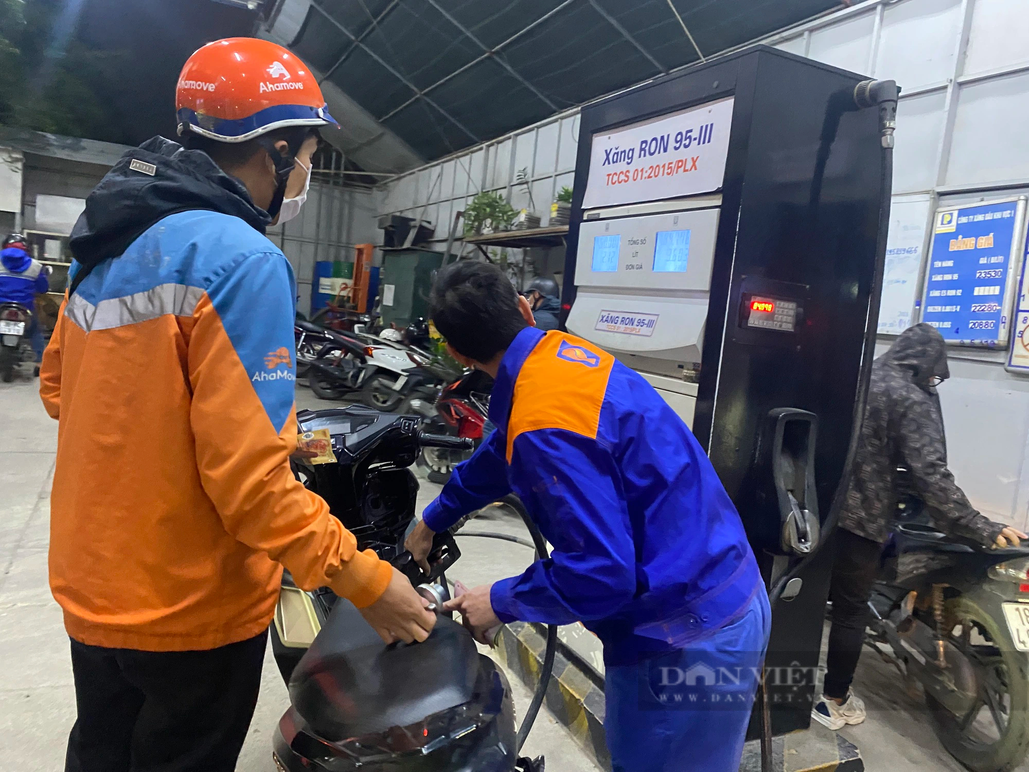 Giá xăng dầu hôm nay 15/5: Giảm về mức thấp nhất 1 tháng qua- Ảnh 4.