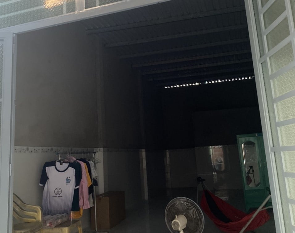 TP.HCM: Mua nhà qua giấy tay, một phụ nữ ở xã Vĩnh Lộc A nhận tiền tỷ của nhiều người nhưng không chịu giao nhà- Ảnh 1.