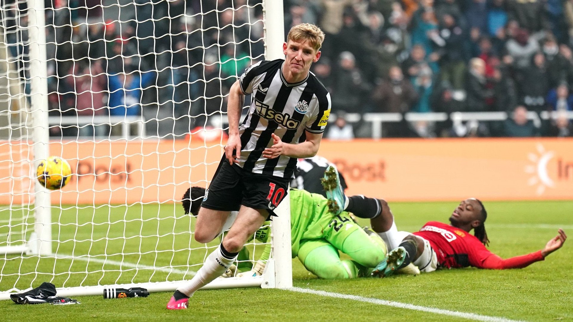 M.U vs Newcastle (2h ngày 16/5): Khách lấn chủ?- Ảnh 2.