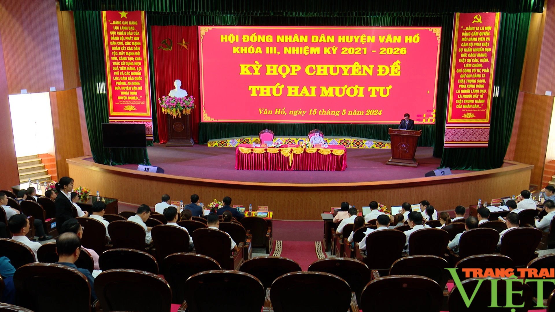 Vân Hồ có tân Chủ tịch UBND huyện- Ảnh 1. Vân Hồ có tân Chủ tịch UBND huyện- Ảnh 1.
