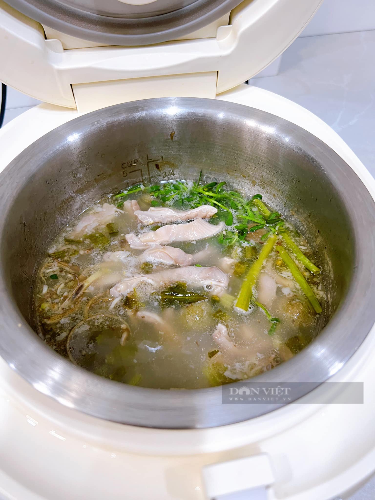 Bộ phận độc nhất vô nhị của con heo, bổ bằng 10 vị thuốc, om với loại quả mùa hè siêu ngon- Ảnh 6.