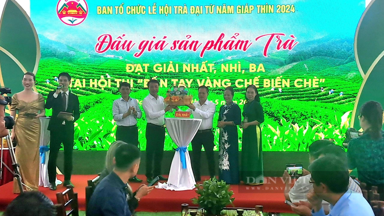 Đấu giá toàn bộ sản phẩm trà trong hội thi "Bàn tay vàng chế biến chè", giá cao nhất lên tới 68 triệu đồng/kg- Ảnh 3.