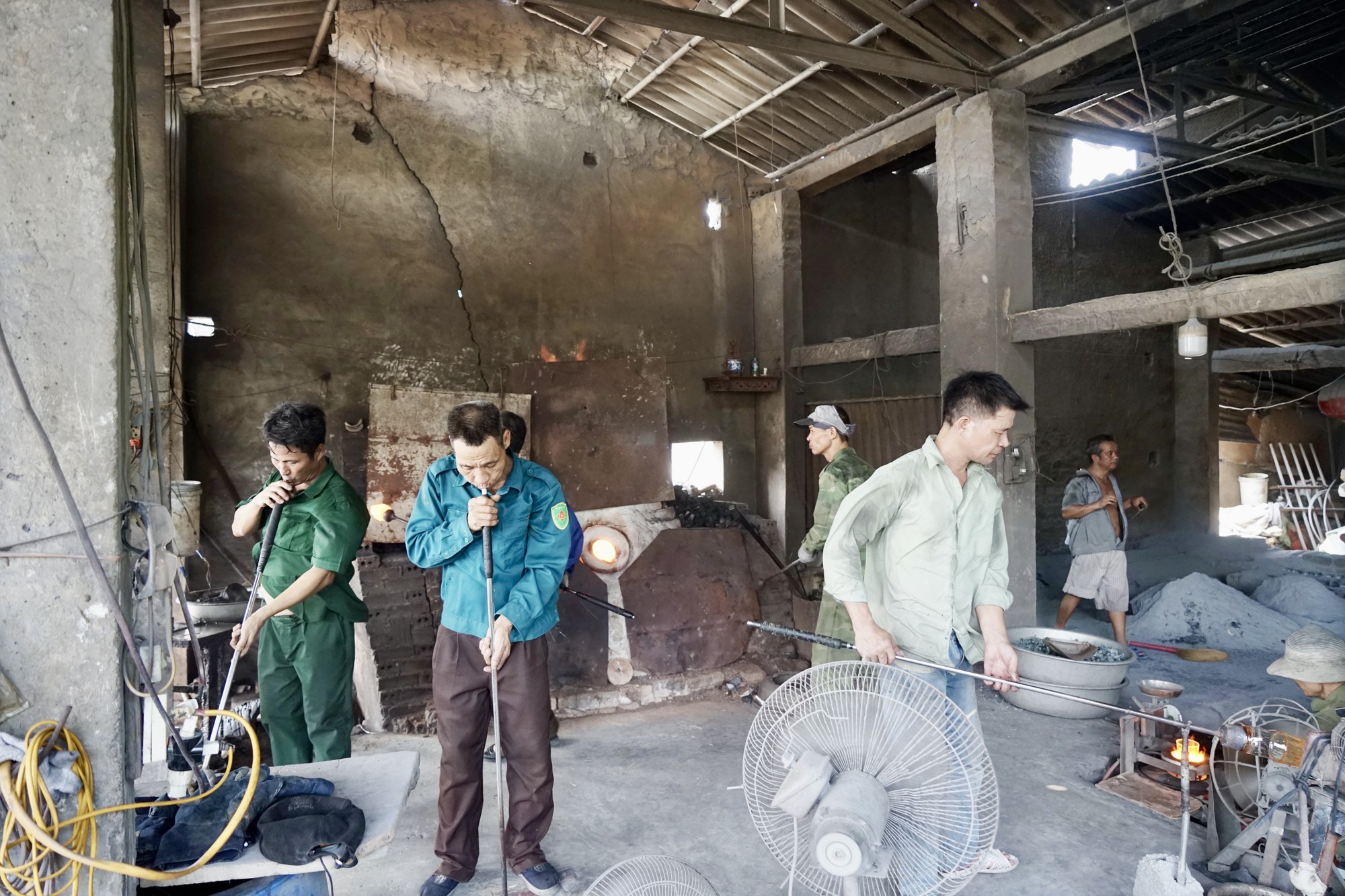 Một làng ở Nam Định mùa nóng cho chí mùa lạnh dân chỉ lấy nghề "bán hơi" kiếm sống, đó là nghề gì?- Ảnh 1.