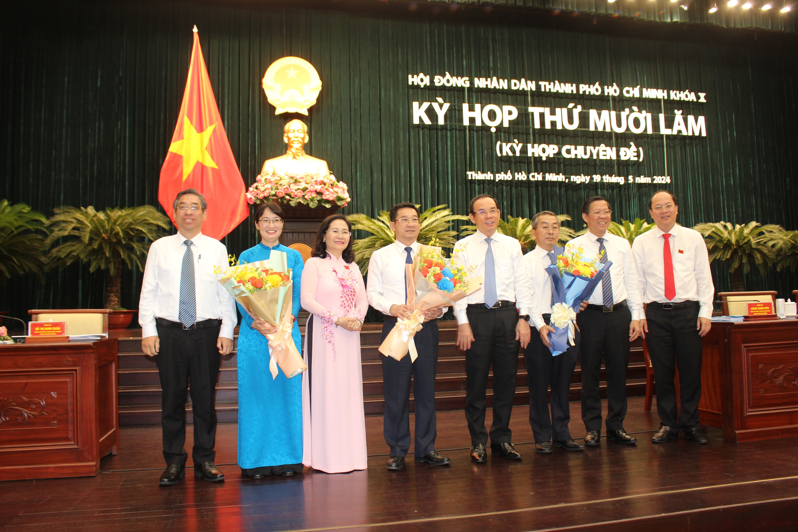 TP.HCM có 2 tân Phó Chủ tịch UBND TP- Ảnh 1.