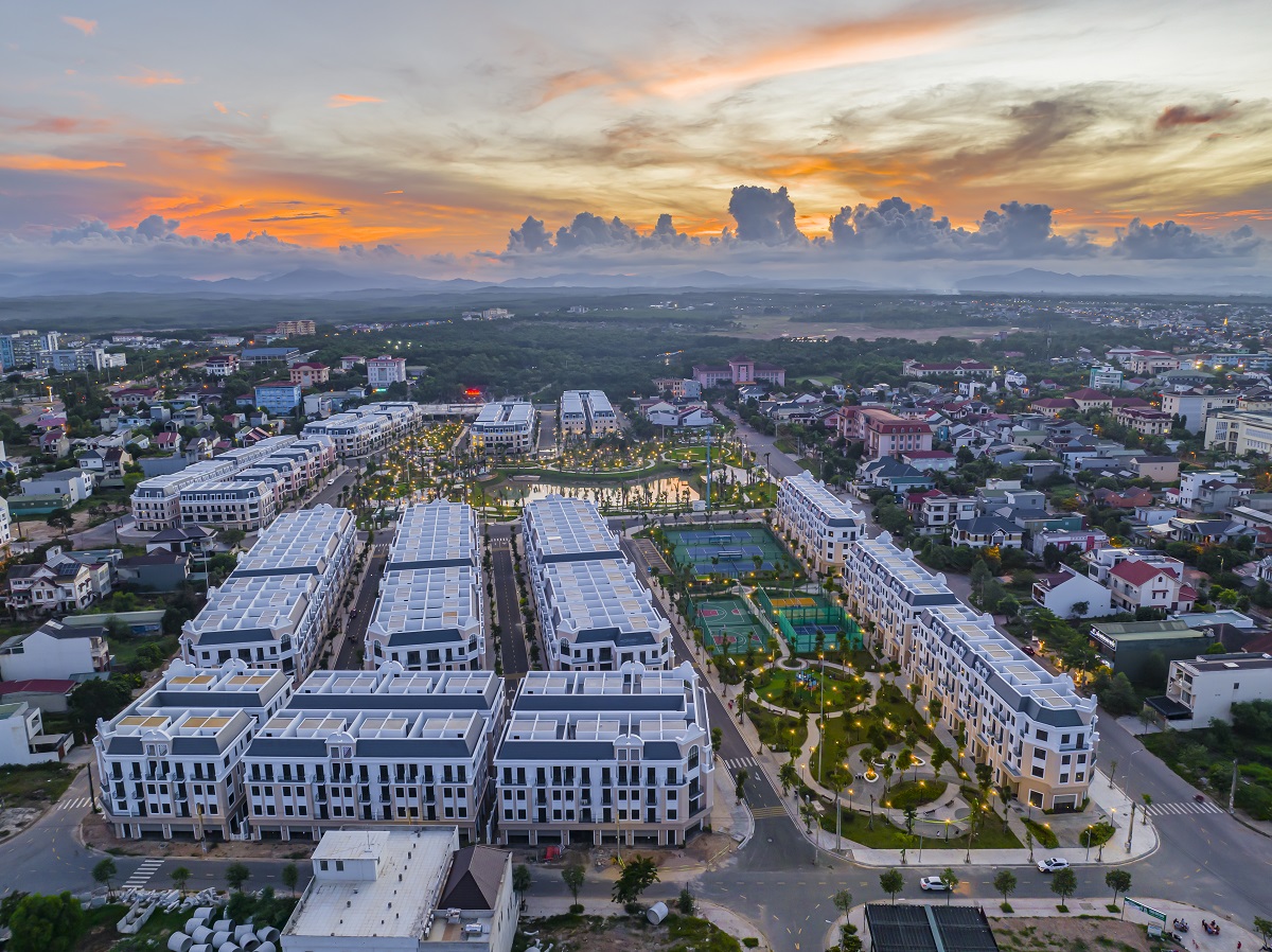 Ngập tràn sắc hè miền nhiệt đới tại Hello Summer Vincom Shophouse Royal Park- Ảnh 13.