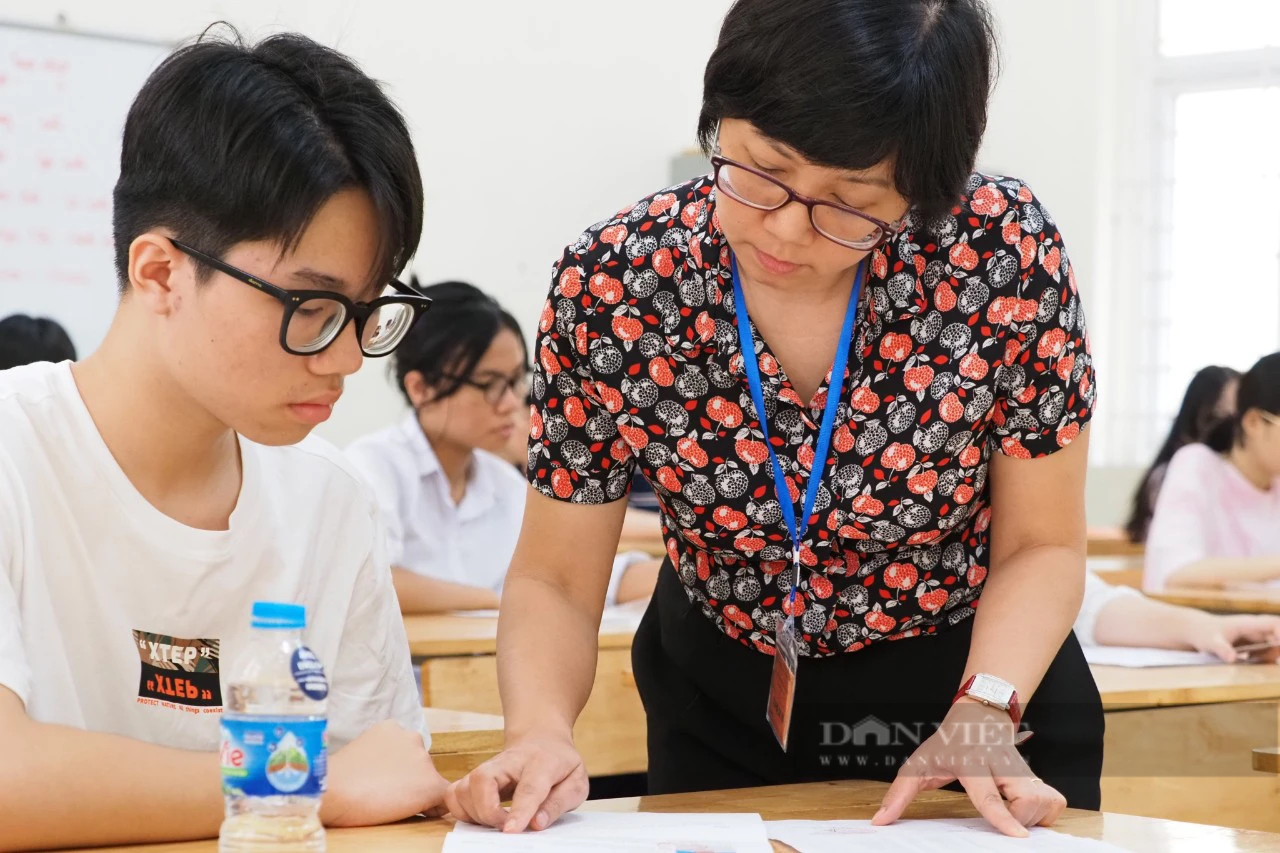 Đề minh họa vào lớp 10 môn Văn 2024 ở Hà Nội nhanh nhất và chính xác nhất- Ảnh 3.