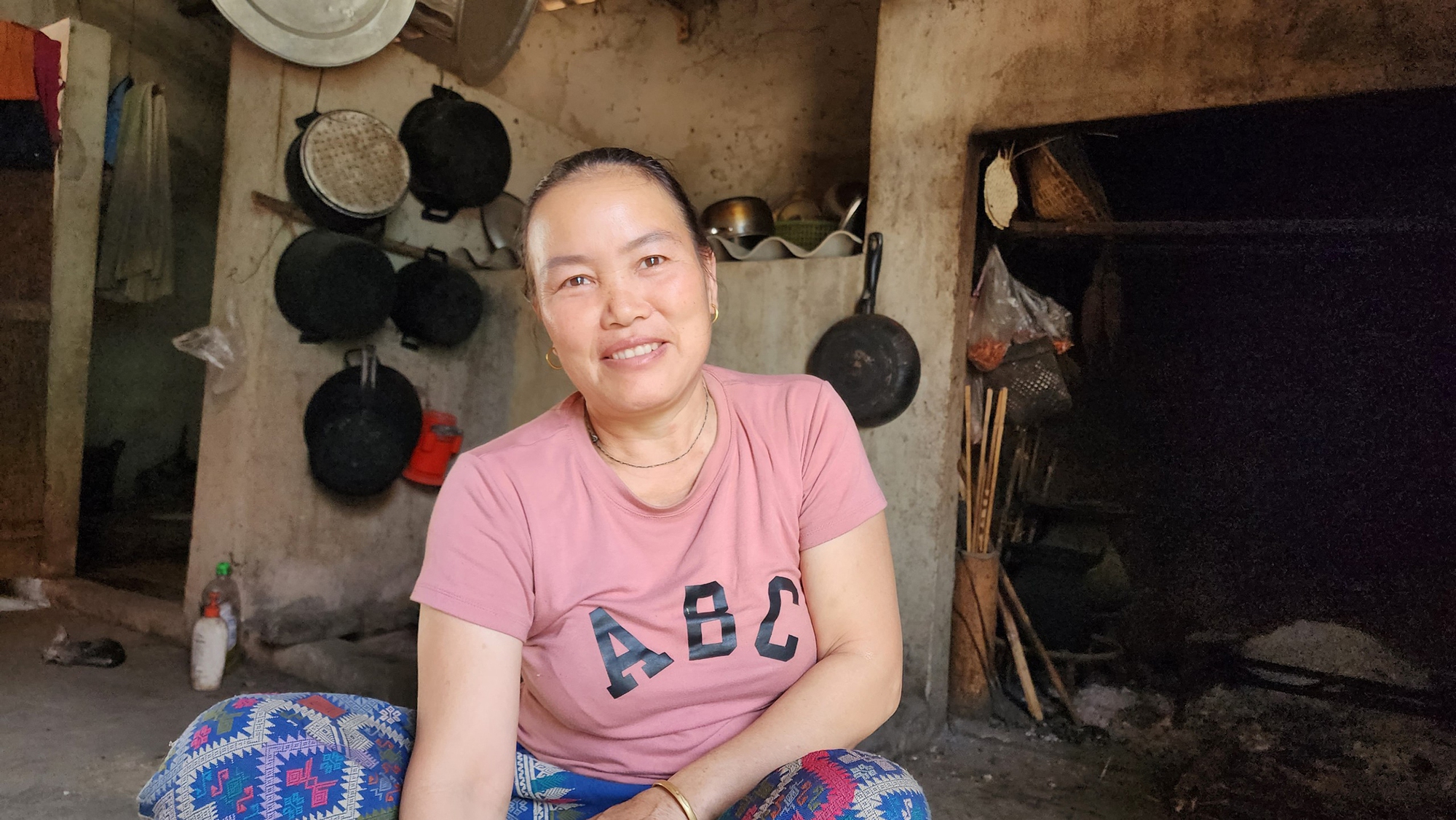 Ngày làm nương, tối đến lớp học chữ- Ảnh 1.