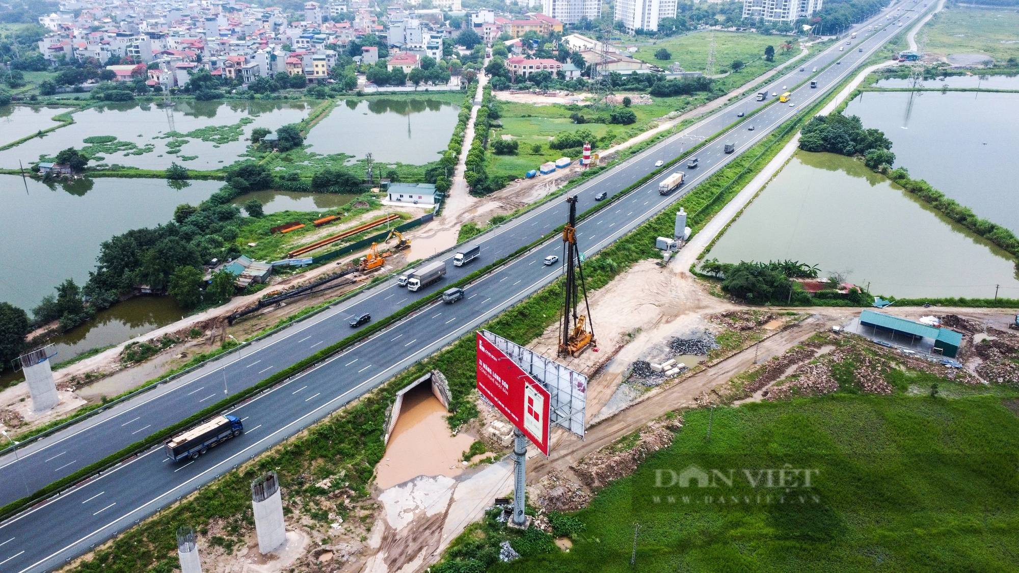 Hiện trạng nút giao trị giá hơn 3.200 tỷ đồng ở cửa ngõ Hà Nội sau gần 1 năm thi công- Ảnh 1.