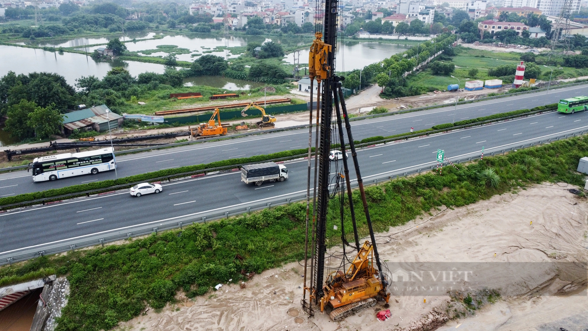 Hiện trạng nút giao trị giá hơn 3.200 tỷ đồng ở cửa ngõ Hà Nội sau gần 1 năm thi công- Ảnh 2.