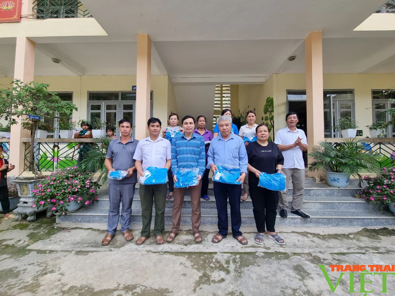 "Chắp cánh" cho học sinh nghèo vượt khó ở huyện biên giới Lai Châu - Ảnh 5. "Chắp cánh" cho học sinh nghèo vượt khó ở huyện biên giới Lai Châu - Ảnh 5.