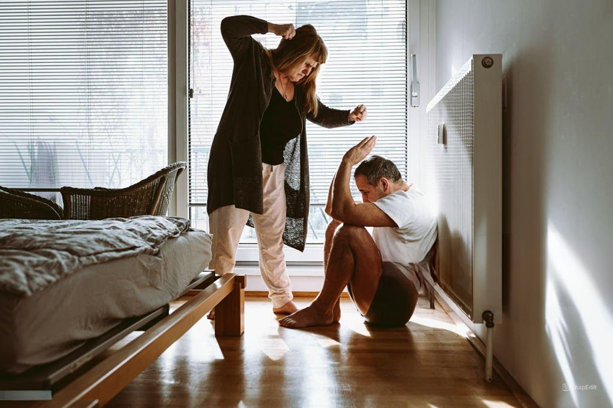Nam giới bị bạo lực gia đình có thể bị trầm cảm và hơn thế nữa...- Ảnh 1.