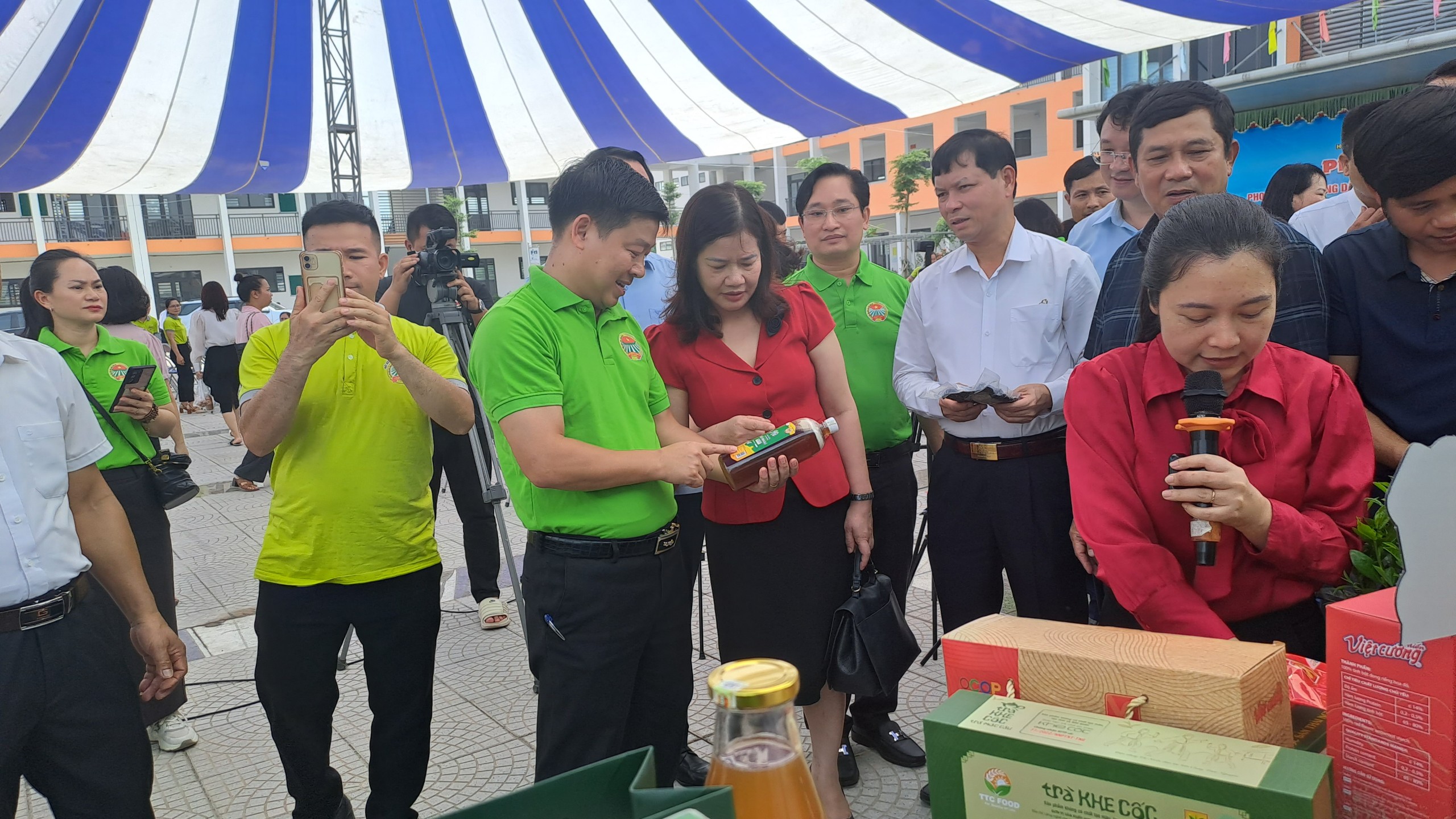 Hội Nông dân Thái Nguyên phát động nông dân thi đua SXKDG và xây dựng nông thôn mới năm 2024- Ảnh 6.