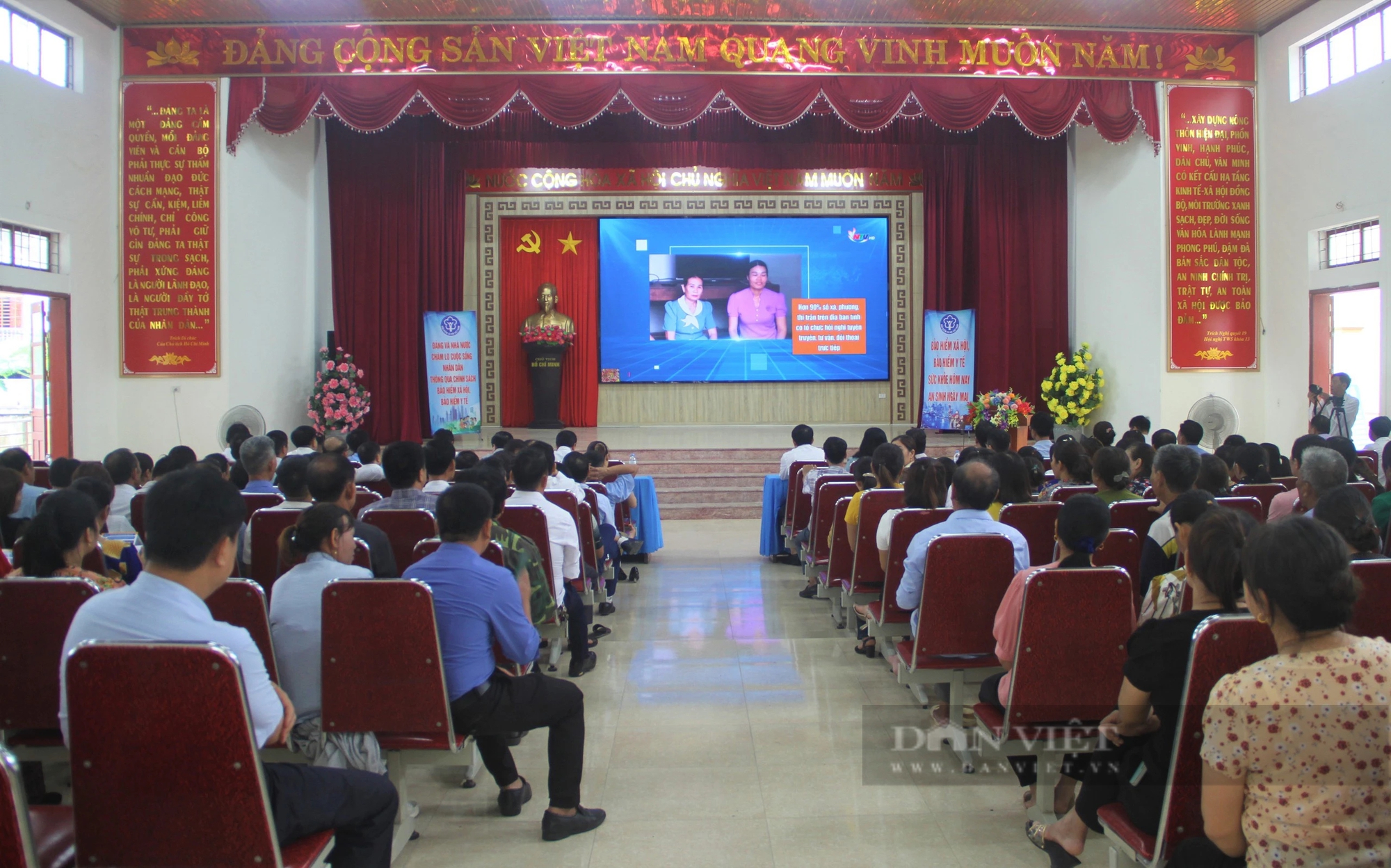Đẩy mạnh tuyên truyền, vận động nông dân Nghệ An tham gia bảo hiểm y tế, bảo hiểm xã hội tự nguyện- Ảnh 1.