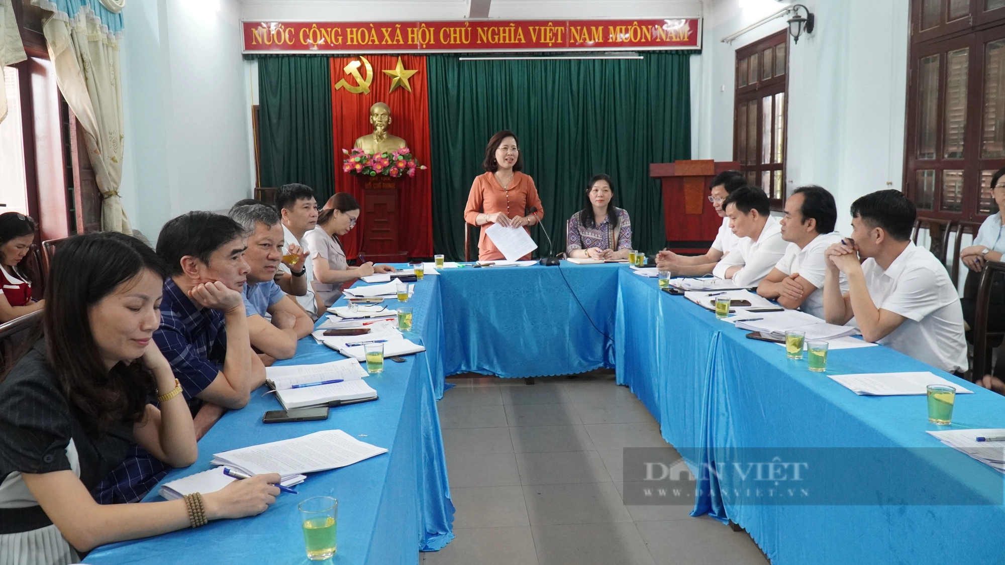 Phó Chủ tịch BCH Hội Nông dân Việt Nam Bùi Thị Thơm đánh giá cao CLB "Nông dân với pháp luật" xã Hoàn Sơn- Ảnh 1.