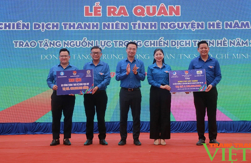 Thanh niên Sơn La: Ra quân chiến dịch tình nguyện hè - Ảnh 6. Thanh niên Sơn La: Ra quân chiến dịch tình nguyện hè - Ảnh 6.
