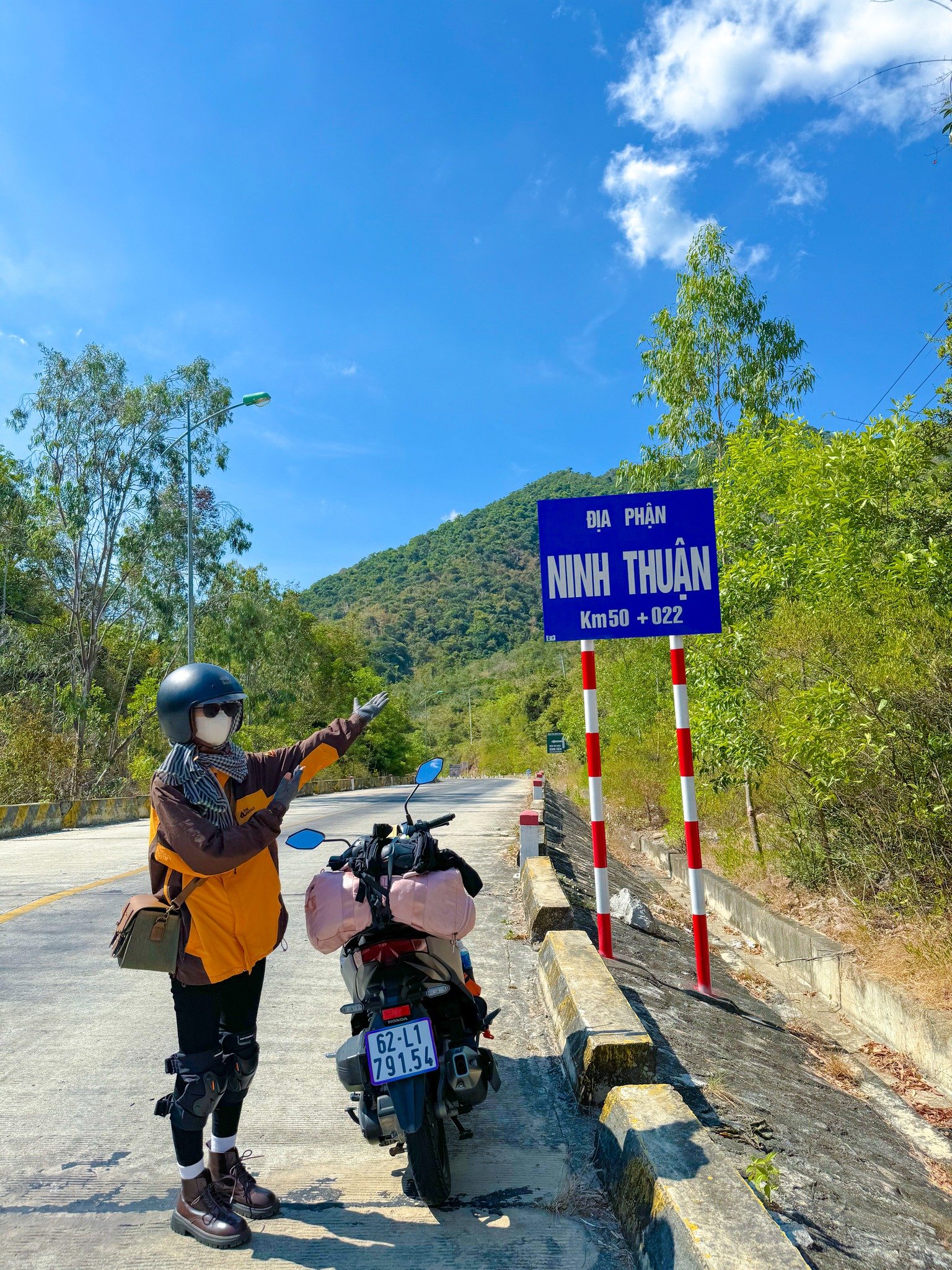 8 ngày “nhuộm da” dưới cái nắng miền Trung, cô gái gen Z khiến cộng đồng mạng ngưỡng mộ- Ảnh 5.