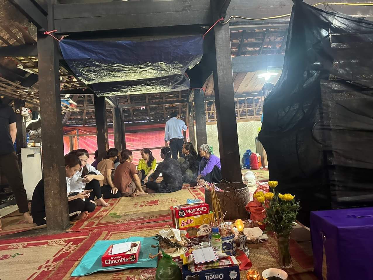 Nạn nhân vụ cháy nhà trọ: Vừa chăm vợ phẫu thuật ở quê lên Hà Nội thì gặp nạn- Ảnh 1.