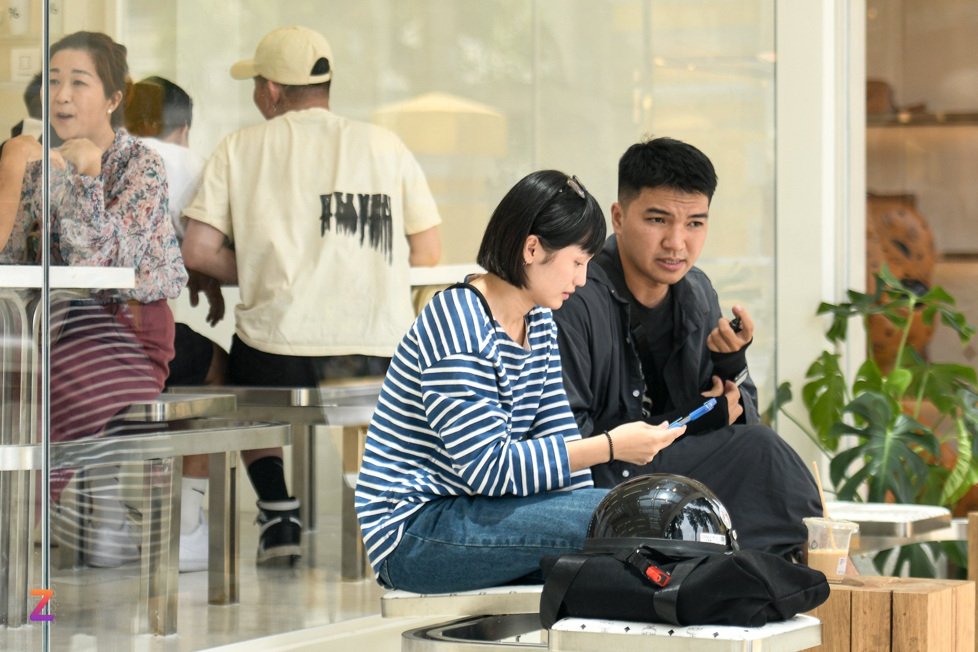 Các chuỗi cà phê giành "đất vàng" TP.HCM- Ảnh 4.