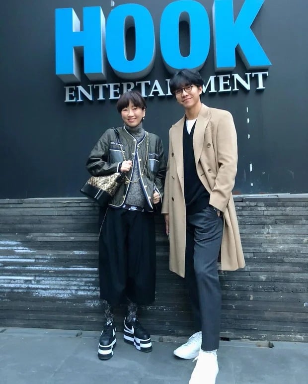 Lee Seung Gi phản ứng gì khi bị nói là "công cụ trả nợ" của bố vợ?- Ảnh 1.